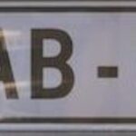 Προστατευτικά Τζάμια Πινακίδας Αυτοκινήτου Πλαστικά Μαύρο Φιμέ 2τμχ 115.00.02 Pole Position