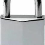 Master Lock Ατσάλινο Λουκέτο Πέταλο με Κλειδί 40mm 640140112
