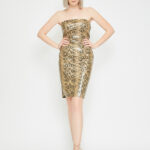 Φόρεμα απο απομίμηση δέρματος φτιαγμένο για να κολακεύει τη σιλουέτα σας