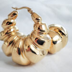 Σκουλαρίκια