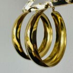 Σκουλαρίκια