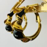 Σκουλαρίκια