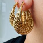 Σκουλαρίκια