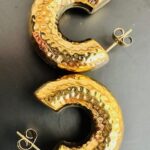 Σκουλαρίκια