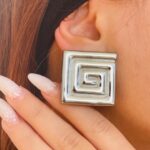 Σκουλαρίκια