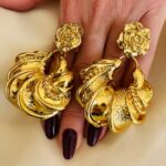 Σκουλαρίκια