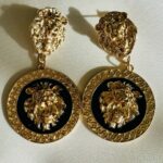 Σκουλαρίκια