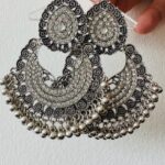 Σκουλαρίκια