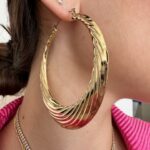 Σκουλαρίκια