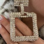 Σκουλαρίκια