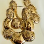 Σκουλαρίκια