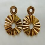 Σκουλαρίκια