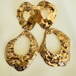 Σκουλαρίκια