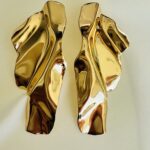 Σκουλαρίκια