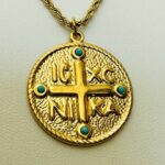 Κρεμαστό στοιχείo