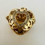 Κρεμαστό στοιχείο