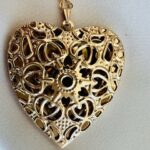 Κρεμαστό στοιχειο