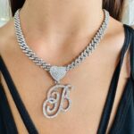 Κολιέ με κρεμαστό στοιχείο