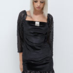 VINTAGE ΜΙΝΙ ΦΟΡΕΜΑ ΒΕΛΟΥΔΙΝΟ ΜΕ ΜΑΝΙΚΙΑ ΦΟΥΣΚΩΤΑ ΠΑΓΙΕΤΑ ΣΕ ΣΧΗΜΑ ΚΑΡΔΙΑΣ ΚΑΙ ΦΡΟΥ-ΦΡΟΥ